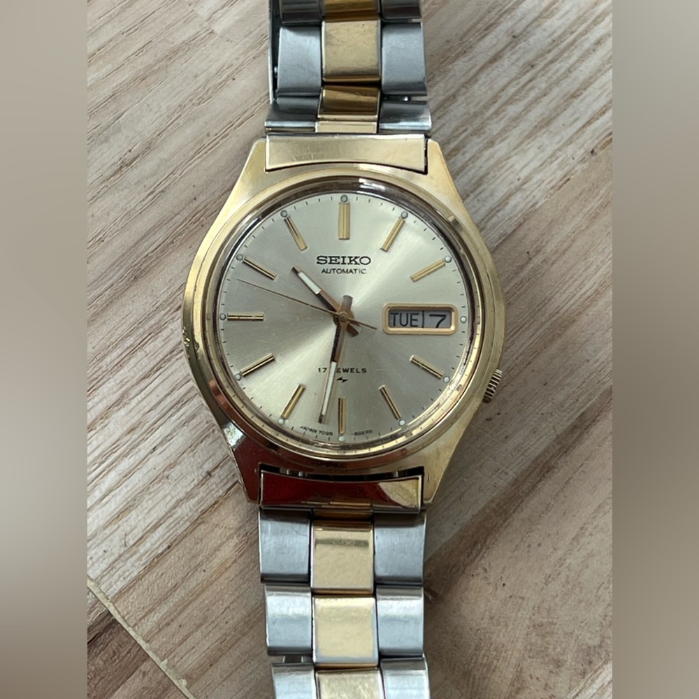 Seiko Automatic 17 Jewels Rare Vintage Men's Watch Gold-Dial Two-Tone Bracelet - Picture 4 of 14